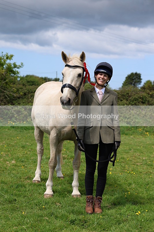 3E7A0414 - Class 19: Best Coloured in Hand