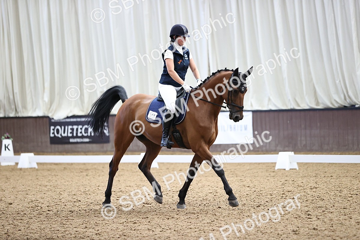 SBM_000865 - Novice 4 Warm Up
