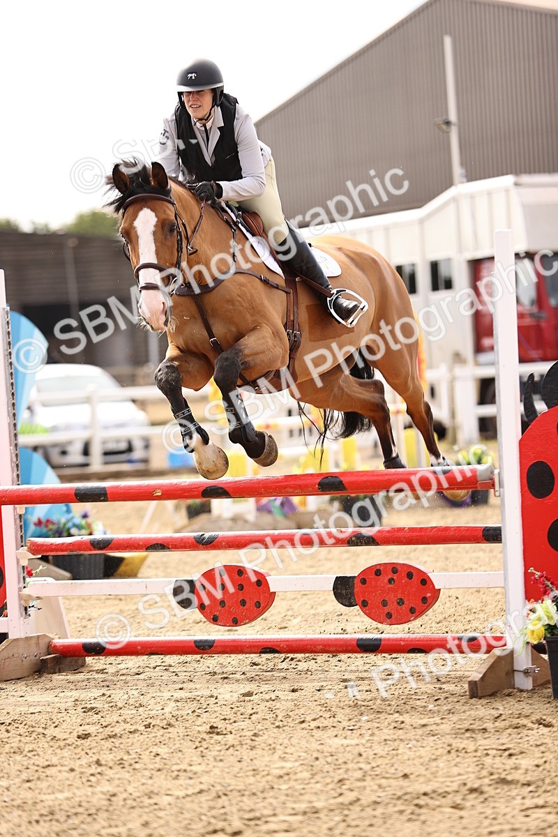 SBM_009401 - Class 7 - Senior Discovery - 1.00m Open