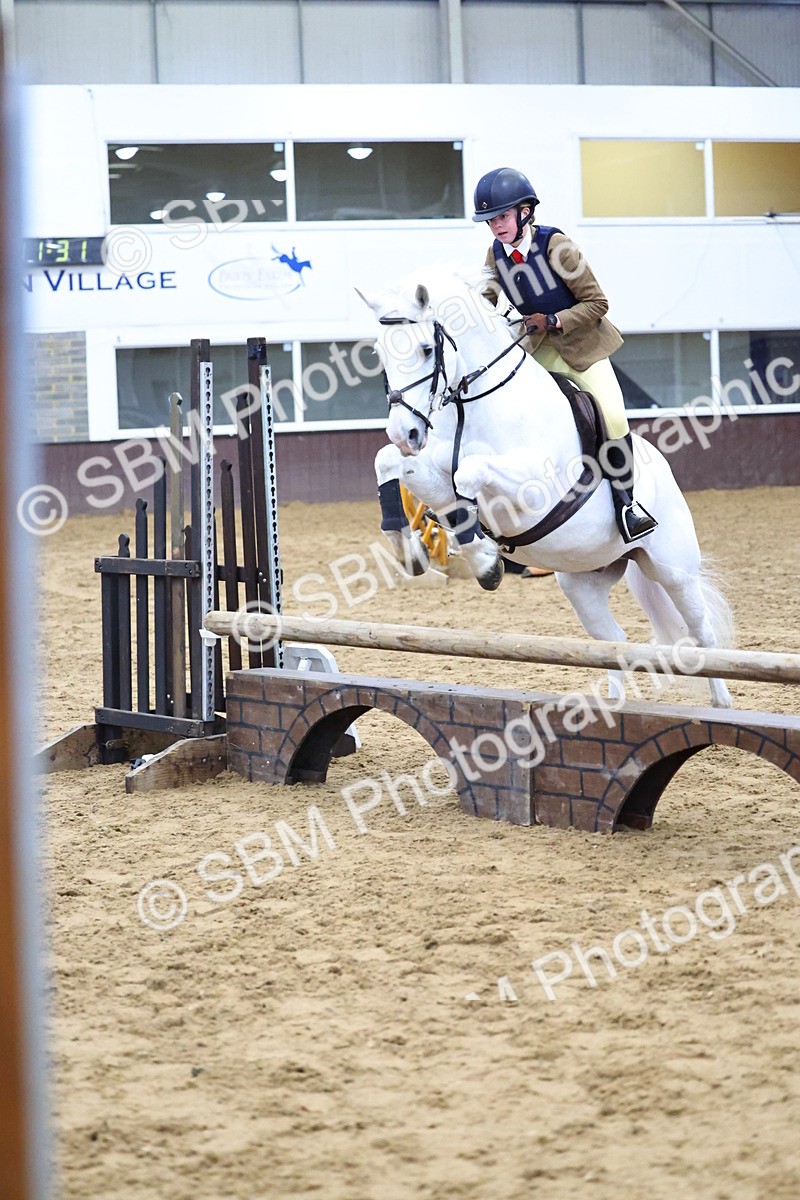 SBM_005083 - Class 41 - Not exceeding 143cms