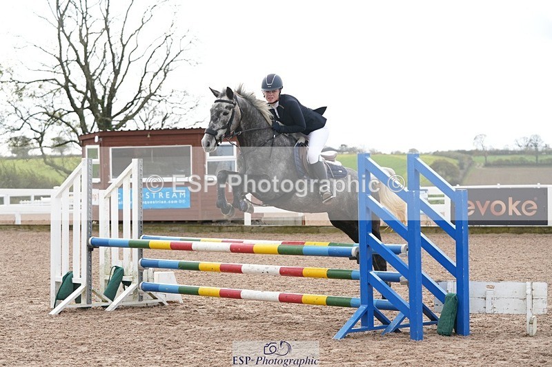 251026-120916-02333 - Cls 4 Pony Winter Novice + 80cm Open