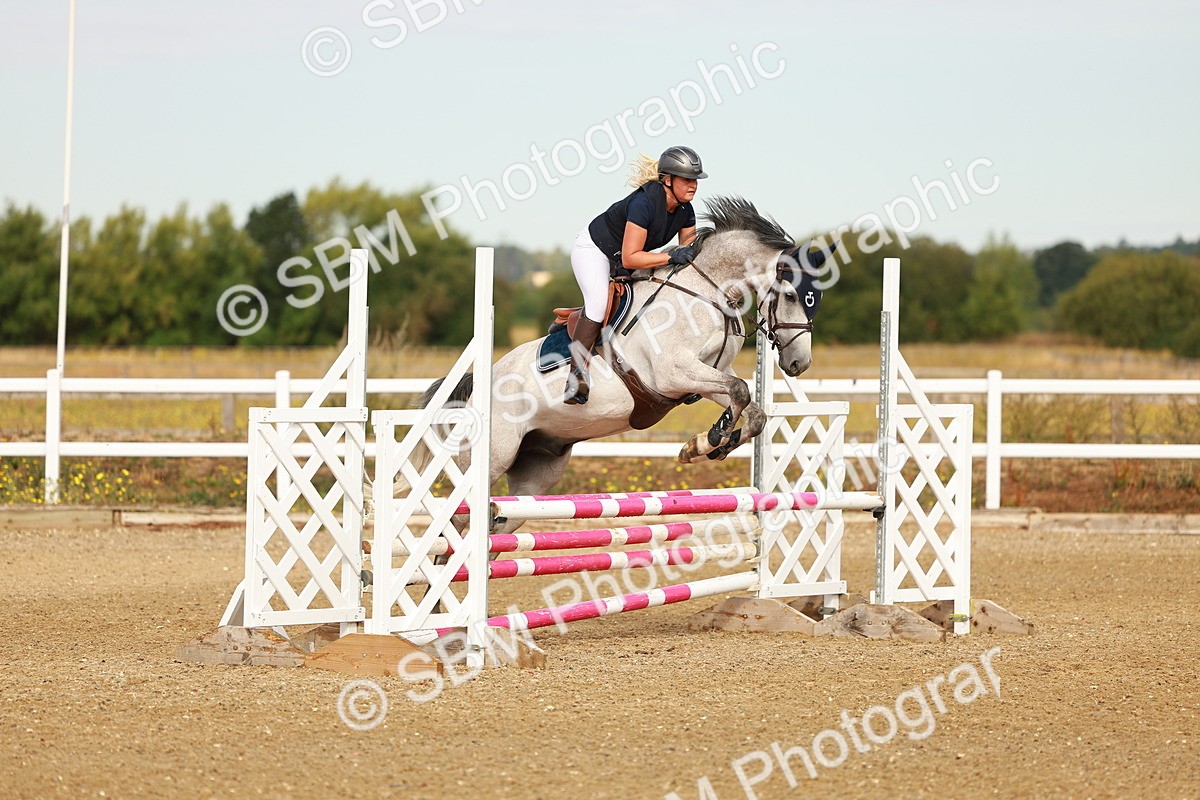 SBM_001963 - Class 8 - Clear Round
