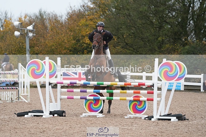 251107-131914-00913 - Cls 5 Newcomers and 1.10m Open