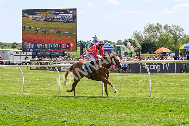 300526-Race 2-Im Dan Dare-0329 - Race 2 14.27pm Every Race Live On Racing TV Handicap