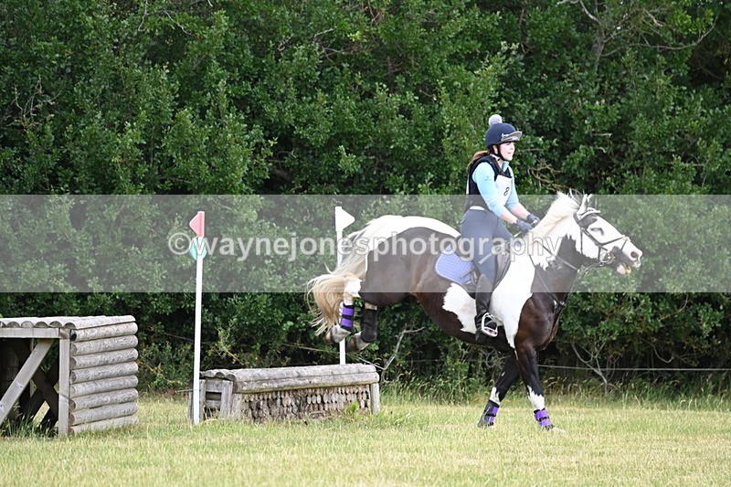 WJ6_5990 - 60cm XC Time 09:48 to 09:57