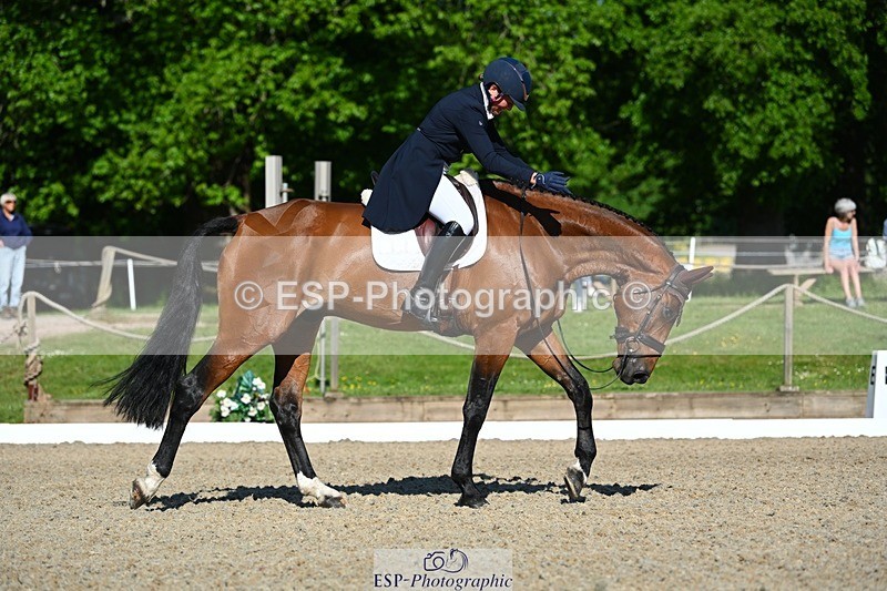 230526-090433-05377 - 451-COOLEY_SNAPCHAT-Selina_Milnes-DR