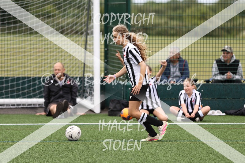 1DX31227 - Sat 6th U12 Girls
