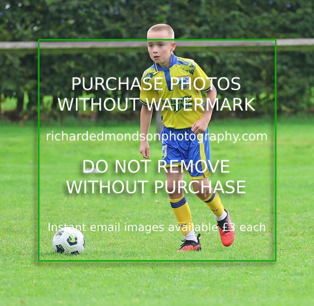 533A4675 - Kendal United U10 vs Middleton & Overton Sports U11 (13/9/26)