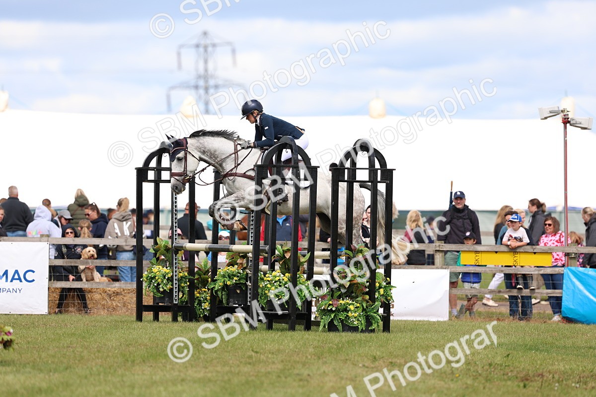 SBM_13657 - Class 206 - Senior Newcomers - 1.10m Open