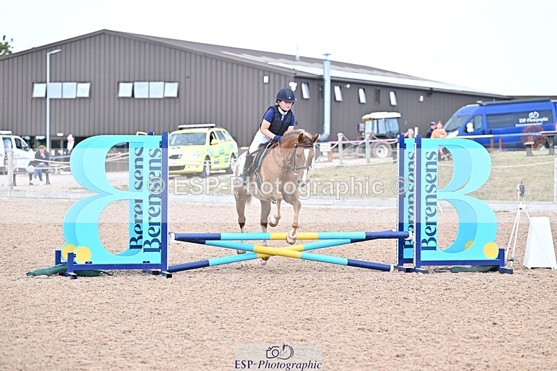 250826-152847-00118 - Clear Round and 60cm