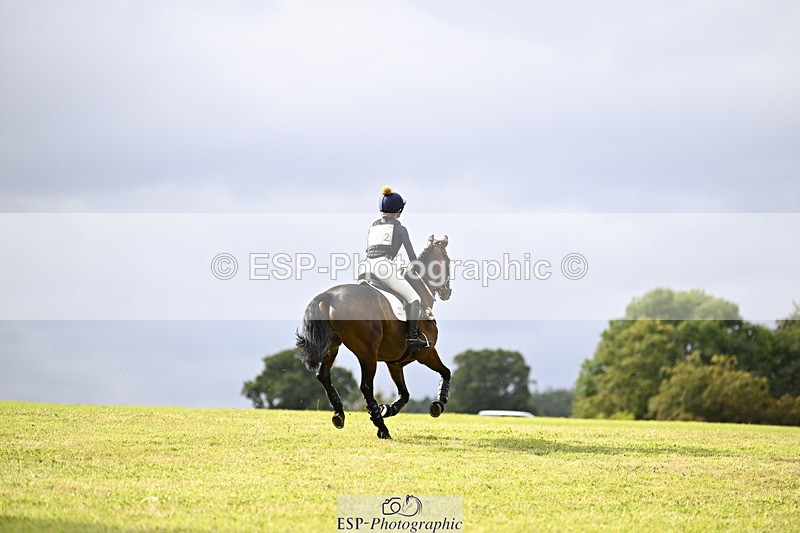 240825X-162027-36262 - 80cm XC 15.30 to 16.30