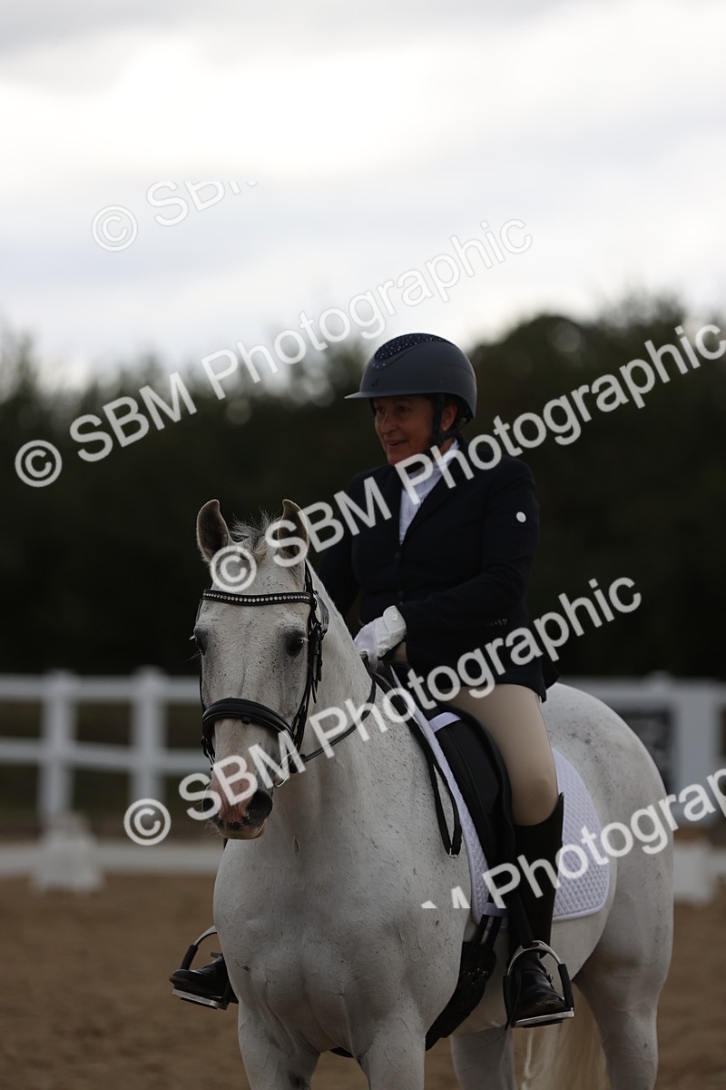 SBM_004230 - Class 9 - Novice 3 Champs