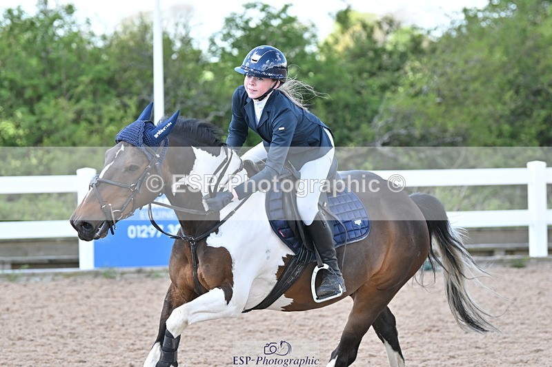 240504A-133947-02079 - Cls 20 & 21 Club & Schools 1m