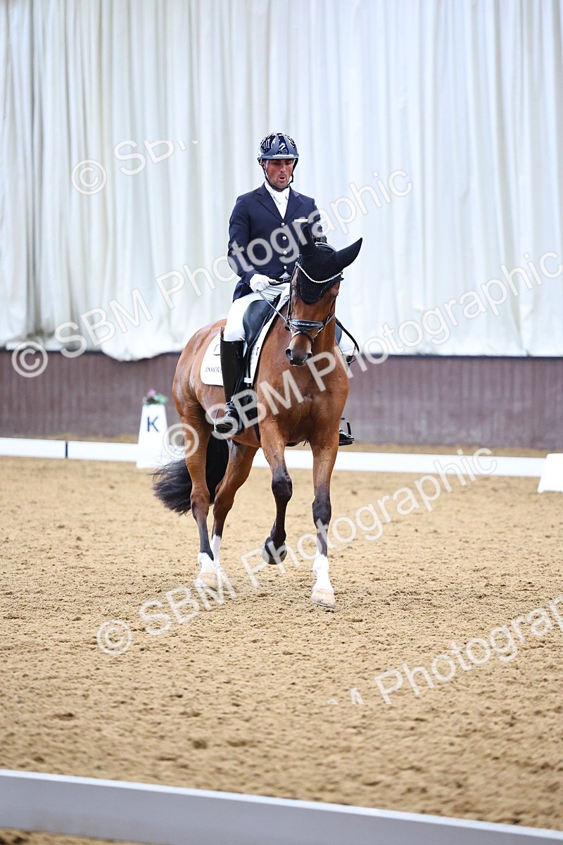 SBM_006639 - Class 5 - novice 6 - 12.04-13.07