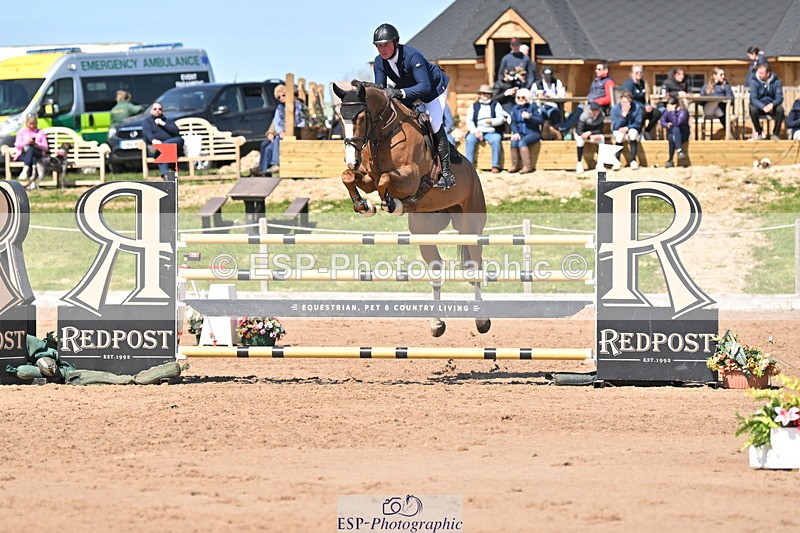 240420A-141406-11658 - Cls 7, 2 Star Medium Tour 1.35m