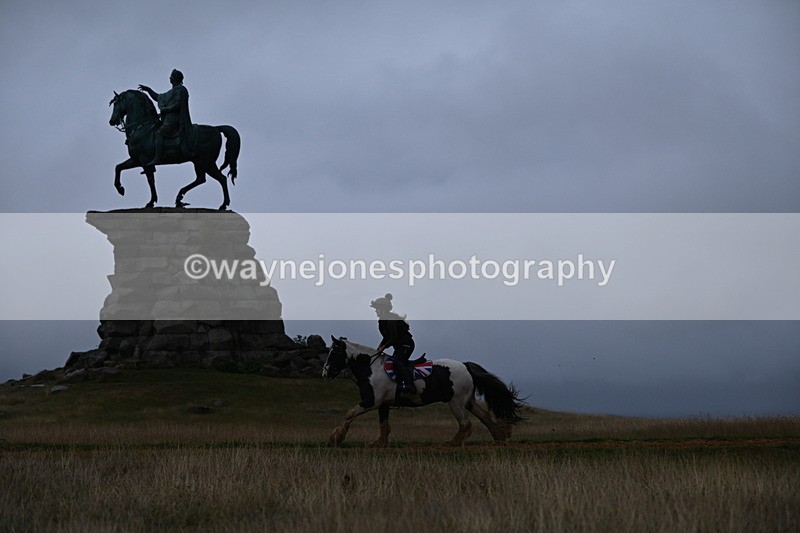DSC_1941 - Time at Statue 12:13 to 12:32