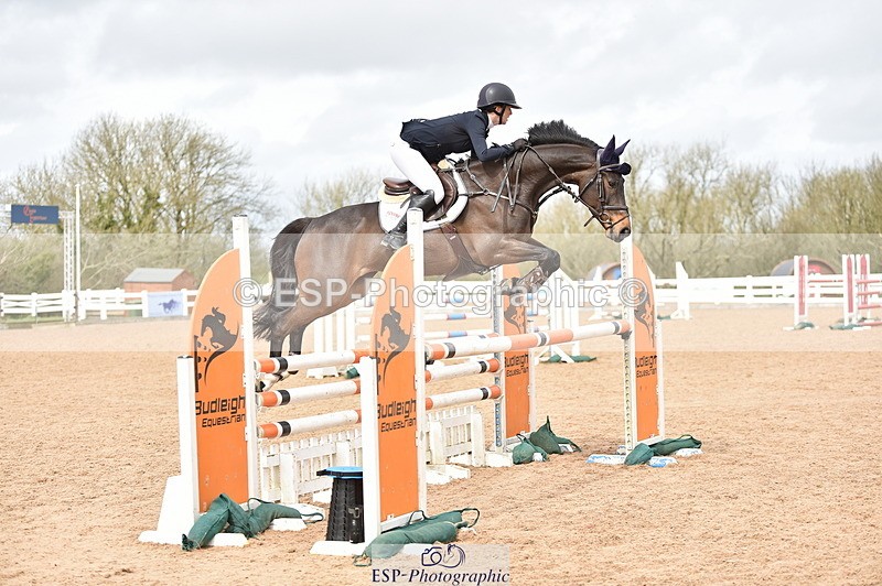 240327A-123552-00411 - Cls 4 Newcomers and 1.10m Open