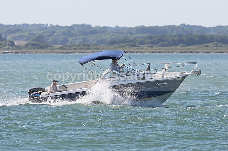 160719 OCEAN Y92A7141 - Motorboats - Open