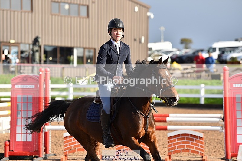 231029A-104450-02796 - Pony Discovery & 90cm Open