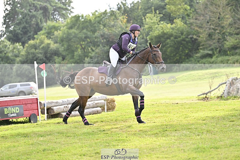 240825X-170743-37667 - 80cm XC 16.30 to 17.30