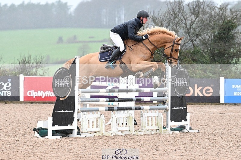 251205-123227-00489 - Cls 7 Snr Newcomers and 1.10m