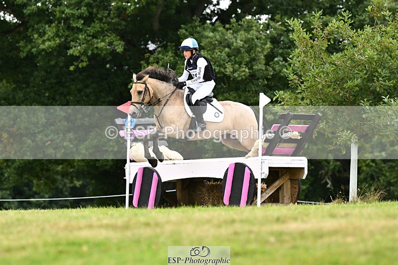 240825X-164052-37318 - 80cm XC 16.30 to 17.30