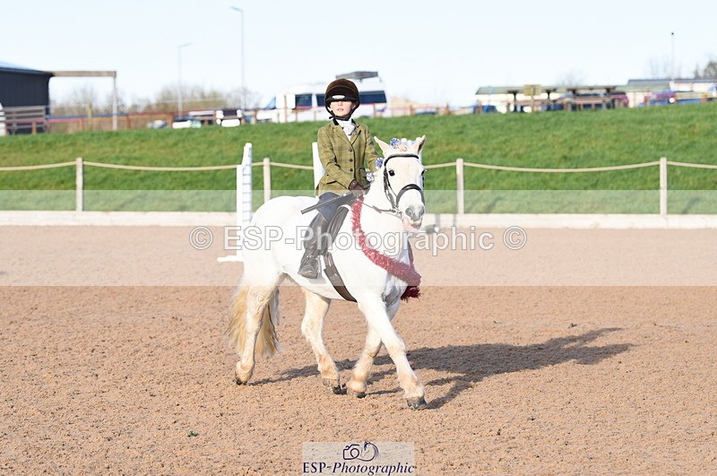 231202A-124304-01528 - Pairs