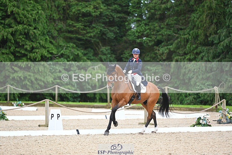 240524-114115-08979 - 520-LONDON_52-Laura_Collett