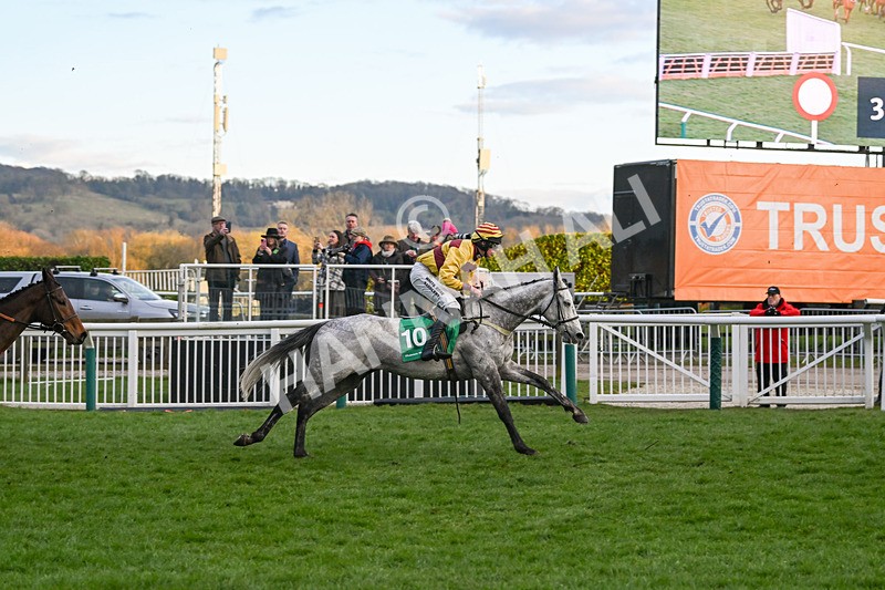 130325-Sine Nomine-WR-2114 - 13th March