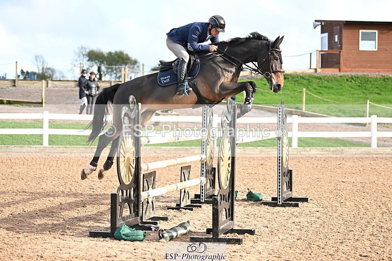 241023A-151512-01140 - Cls 5 Foxhunter and 1.20m Open