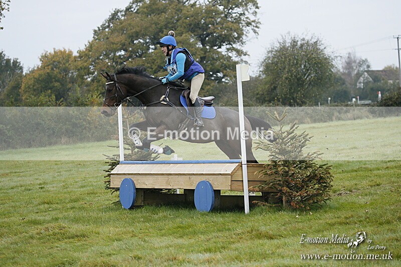 WWHT 181020 WWHT 181020 128 - WWEC Novice Restricted (0.80m) 18/10/20