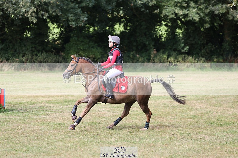 240825X-110943-32216 - 70cm XC 11.00 to 12.00