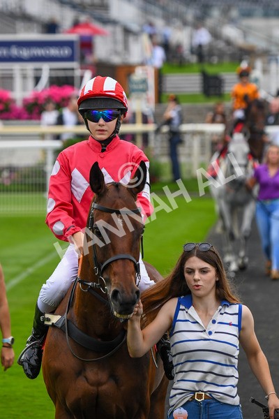 100923-Pony Race 2-0187 - Pony Race 2 12.45 The Dragon (TV and Film) Studios Pony Race 148cm & Under