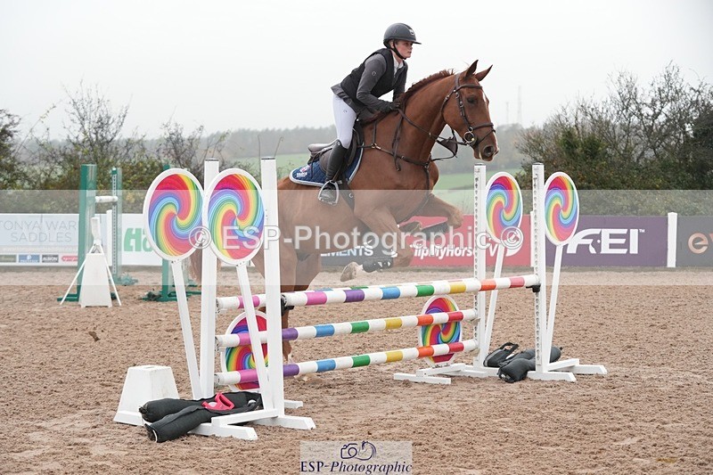 251107-095650-00142 - Cls 2 British Novice and 90cm Open