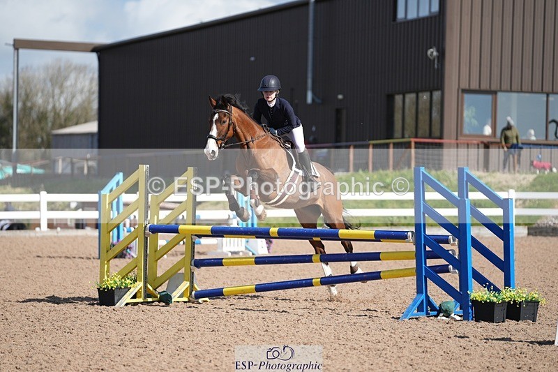 250329-103832-03681 - Cls 20 British Novice and 90cm