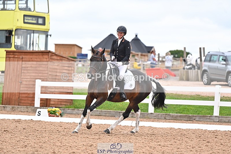 240817A-151832-10250 - 191-Sarah.Tancock-Fairly.Smart