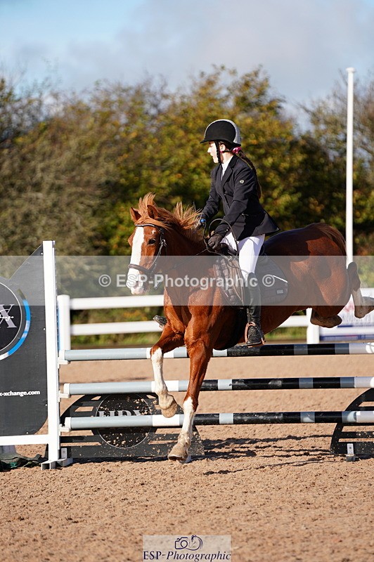 241027A-110638-02372 - SUN Cls 5 Pony Discovery and 90cm Open