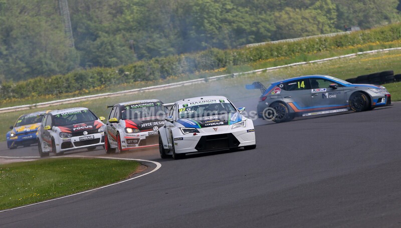  - TCT & TCR UK / VW Racing