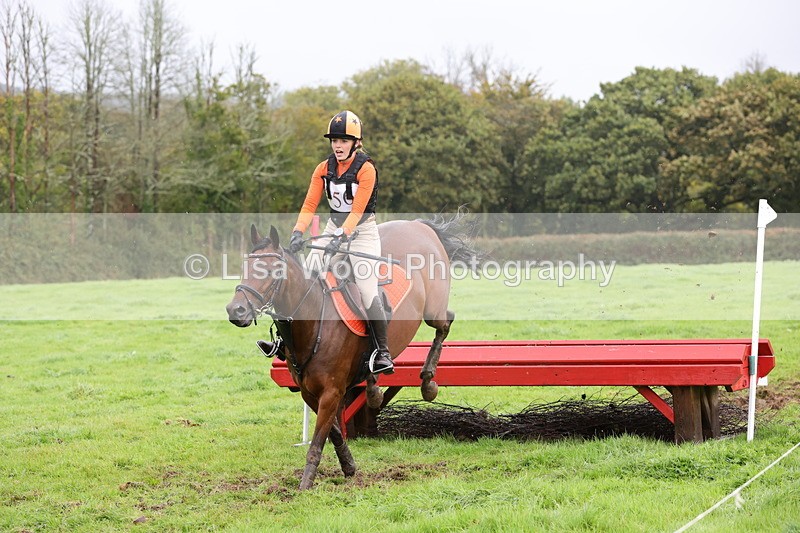 1X9A1910 - Class 4: 80cm Red Table