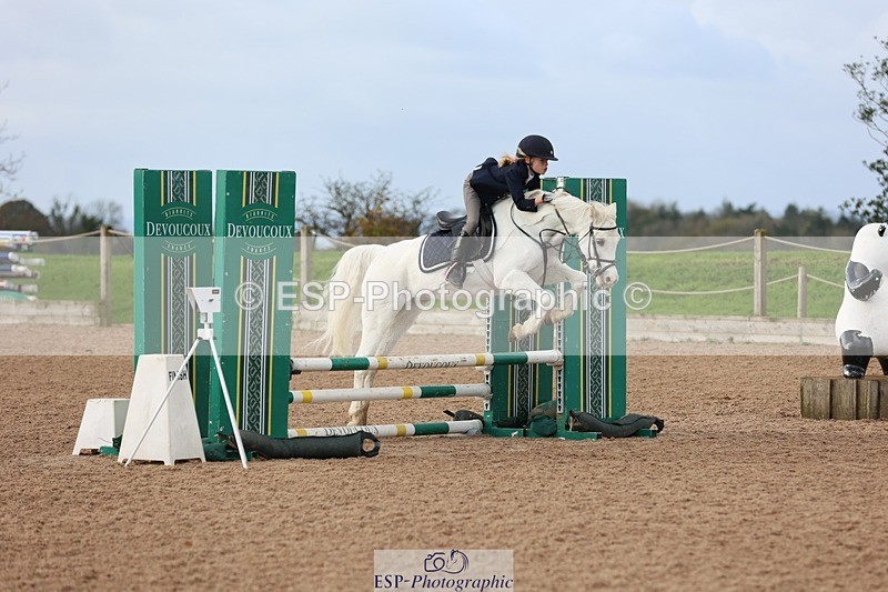 251025-102920-00896 - Cls 21+22 Club and Schools 60cm