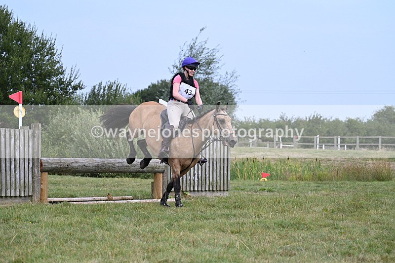 WJ7_8197 - 80cm XC Time 15:26 to 15:43
