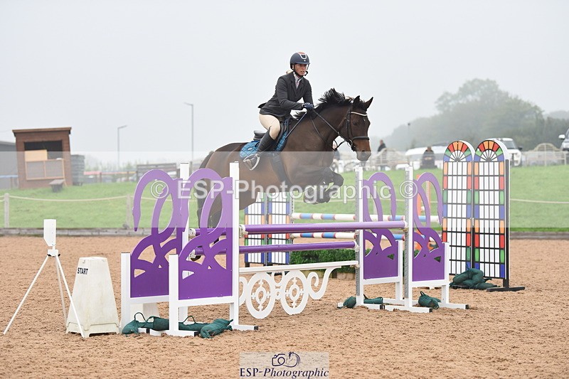 230916A-170012-05724 - Cls 19 Snr 1.10m Derby