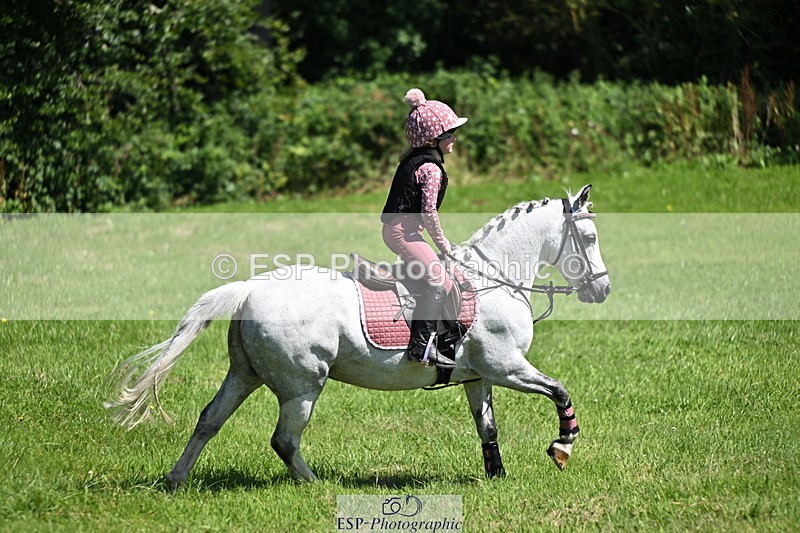 240729B-142227-02737 - Abbie's Group XC