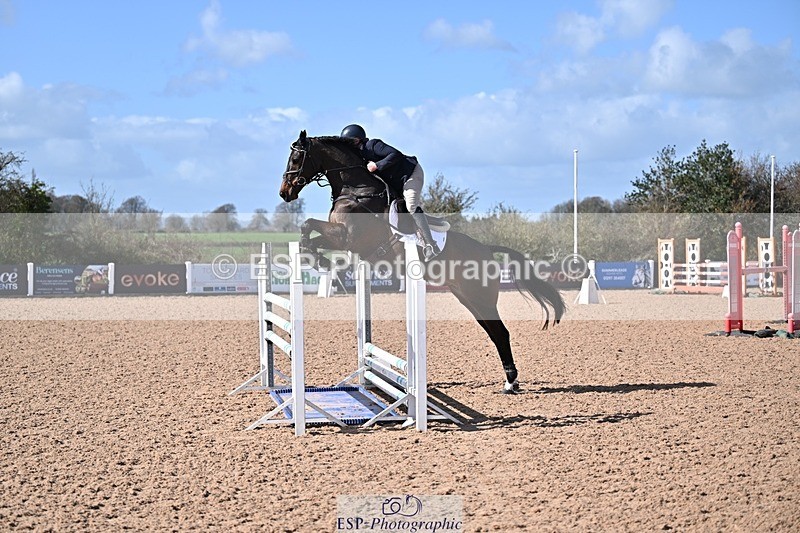 260311-131336-00490 - Cls 4 Newcomers and 1.10m