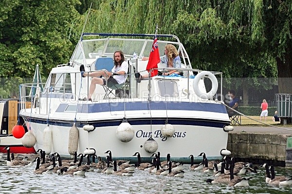 090704 OUR PEGASUS IMG_0010 - HENLEY REGATTA  SATURDAY 4th JULY 2009