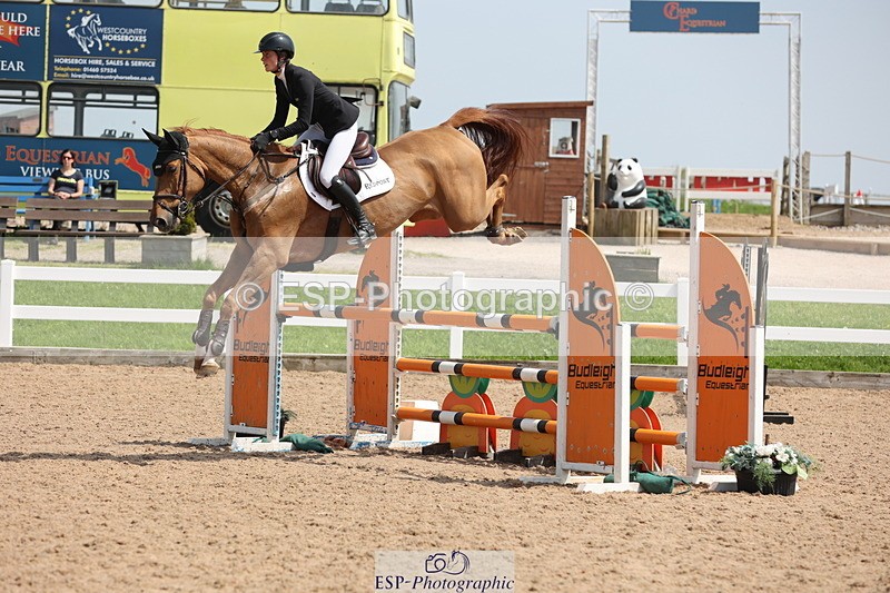 240510A-140302-07414 - Cls 17 1.05m National Am Quali