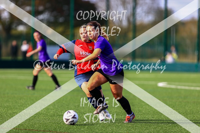 1DX30657 - 2025-10-05 FC Abbey Meads Ladies V Purton  Kingsdown FC Ladies