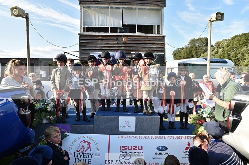 230824-181502-07032 - Thursday 40 and 50cm Presentations