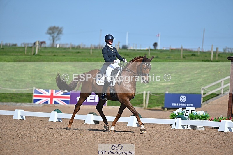 250405-134925-10955 - 141-Tyla.Schou-Dennis.DeNiro