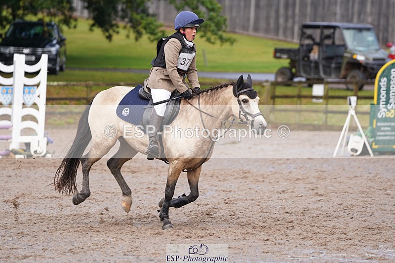 240824X-104920-23078 - 70cm Round 1 9.30 to 11.10